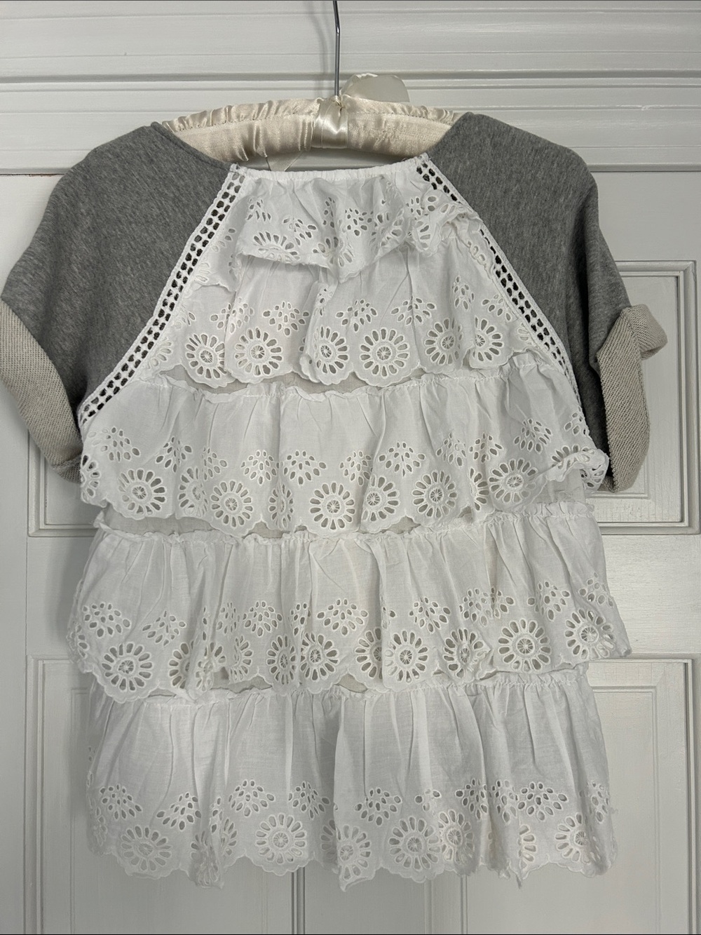 Sea Gray Lace-Up Short Sleeve Sweatshirt with Cream Cuff Detail - Picture 3 of 3